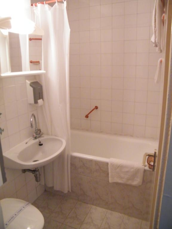 Hotel Magistern Siófok Værelse billede